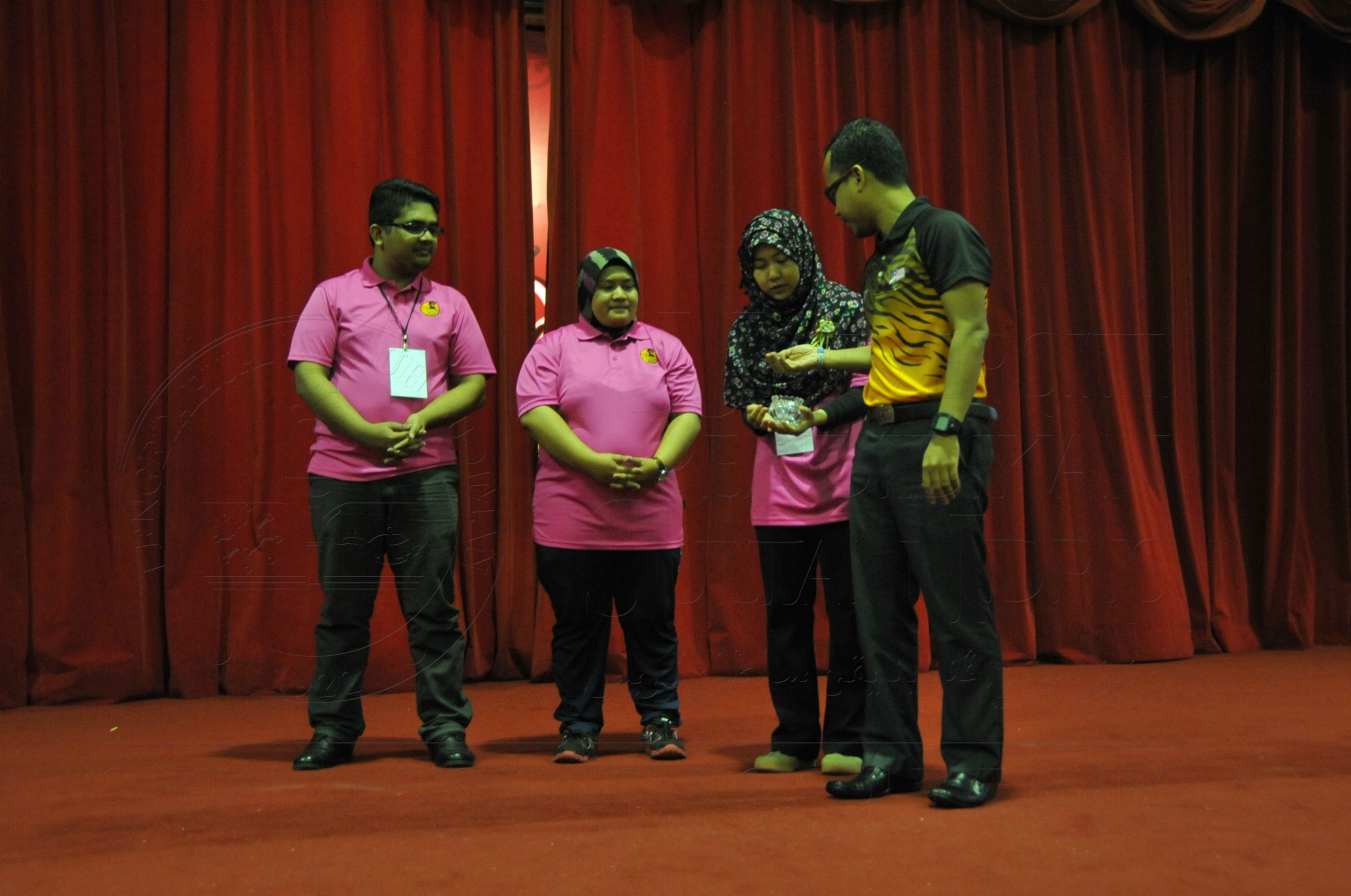 PRO15 158 CATUR HAS 9531